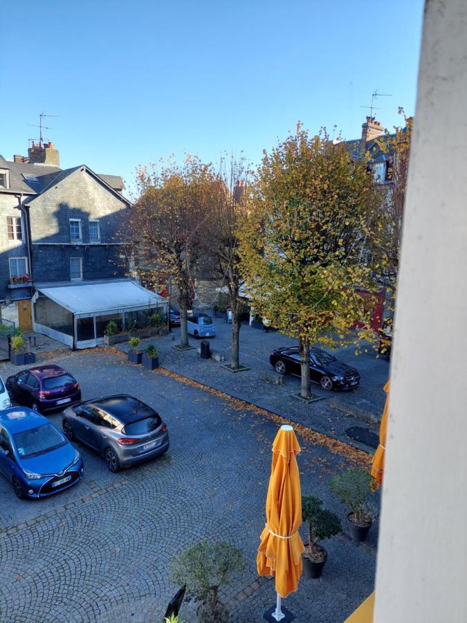 Un Brin De Fantaisie Dans Le Centre De Honfleur Lägenhet Exteriör bild